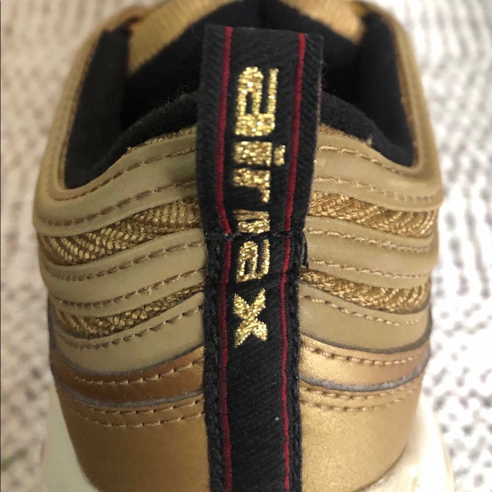 Men’s Nike Air Max 97 “Metallic Gold” - Picture 3 of 7